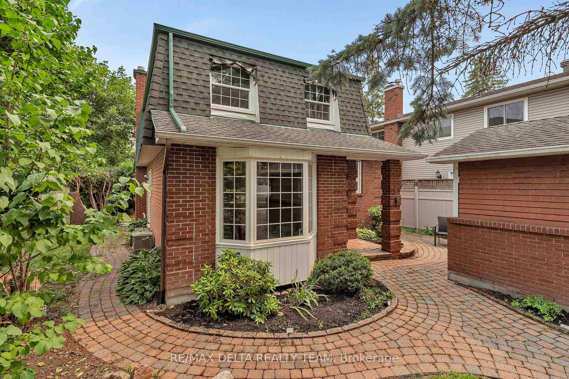Photo 2 of 6340 Fortune Drive, Ottawa, Convent Glen North — HOMEH