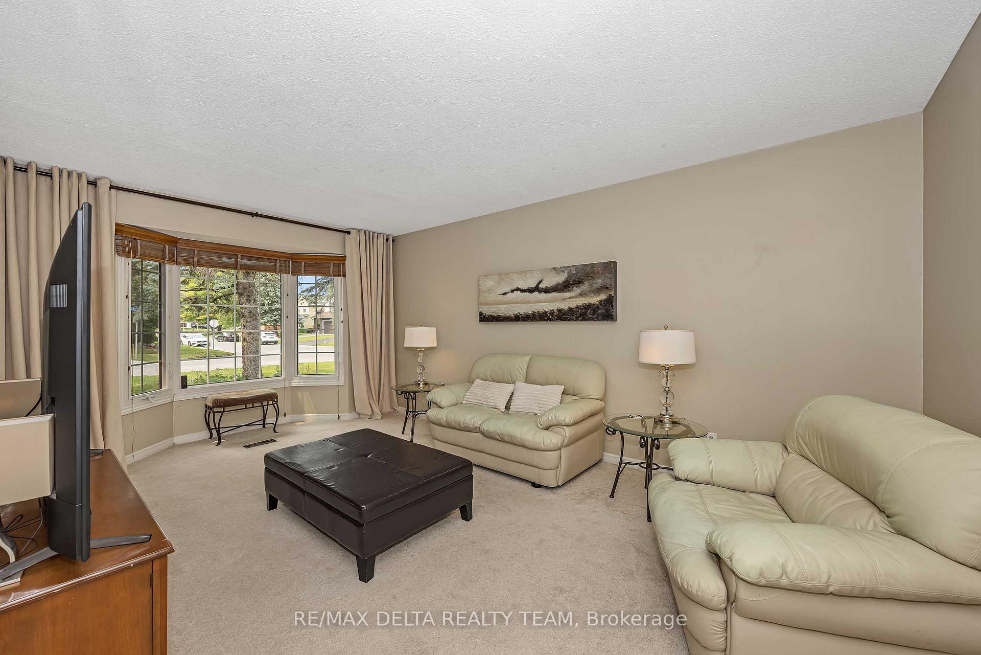 Photo 6 of 6340 Fortune Drive, Ottawa, Convent Glen North — HOMEH