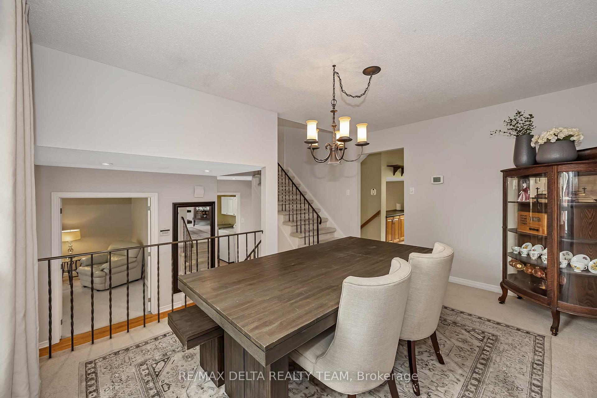 Photo 8 of 6340 Fortune Drive, Ottawa, Convent Glen North — HOMEH