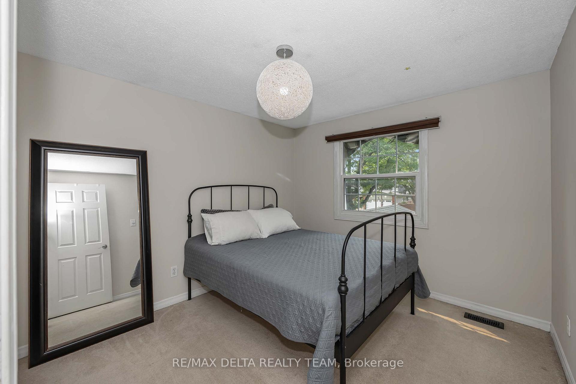 Photo 25 of 6340 Fortune Drive, Ottawa, Convent Glen North — HOMEH