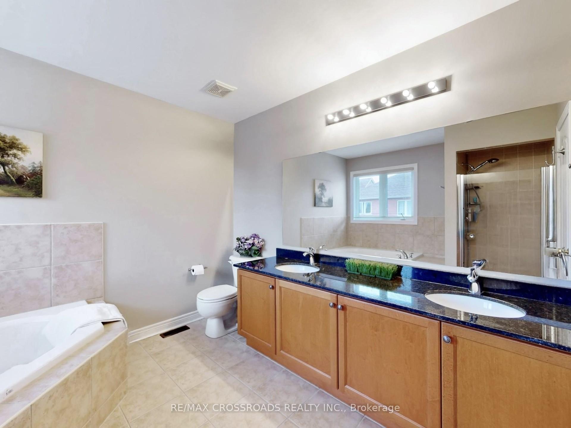 Photo 14 of 39 Pantano Drive, Vaughan, Patterson — HOMEH