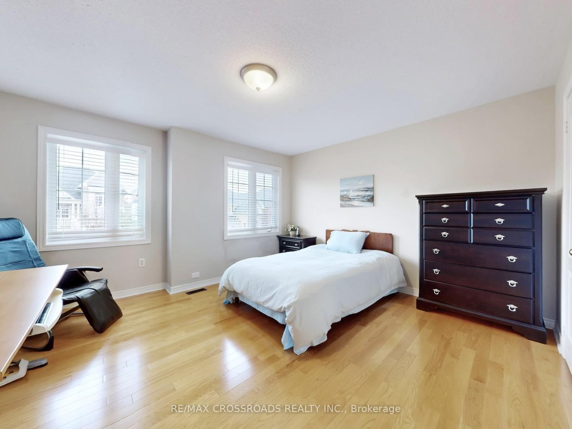 Photo 19 of 39 Pantano Drive, Vaughan, Patterson — HOMEH