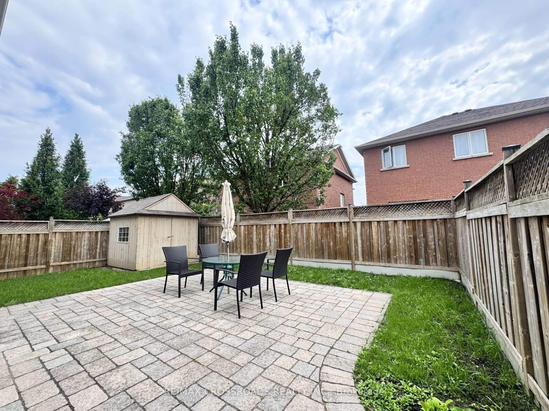 Photo 30 of 39 Pantano Drive, Vaughan, Patterson — HOMEH