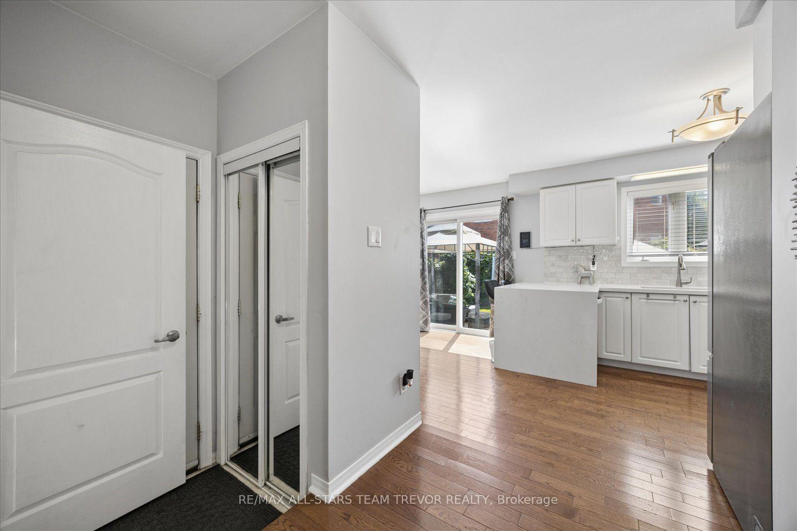Photo 4 of 30 Laurendale Avenue, Georgina, Keswick South — HOMEH