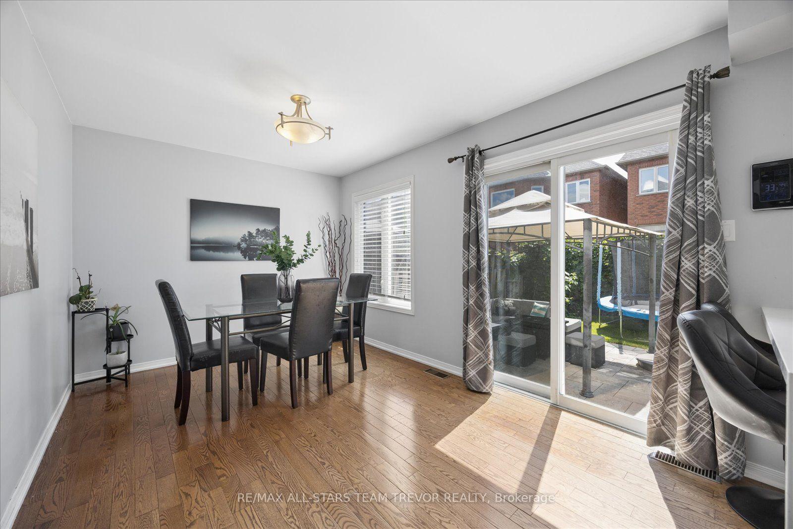 Photo 10 of 30 Laurendale Avenue, Georgina, Keswick South — HOMEH