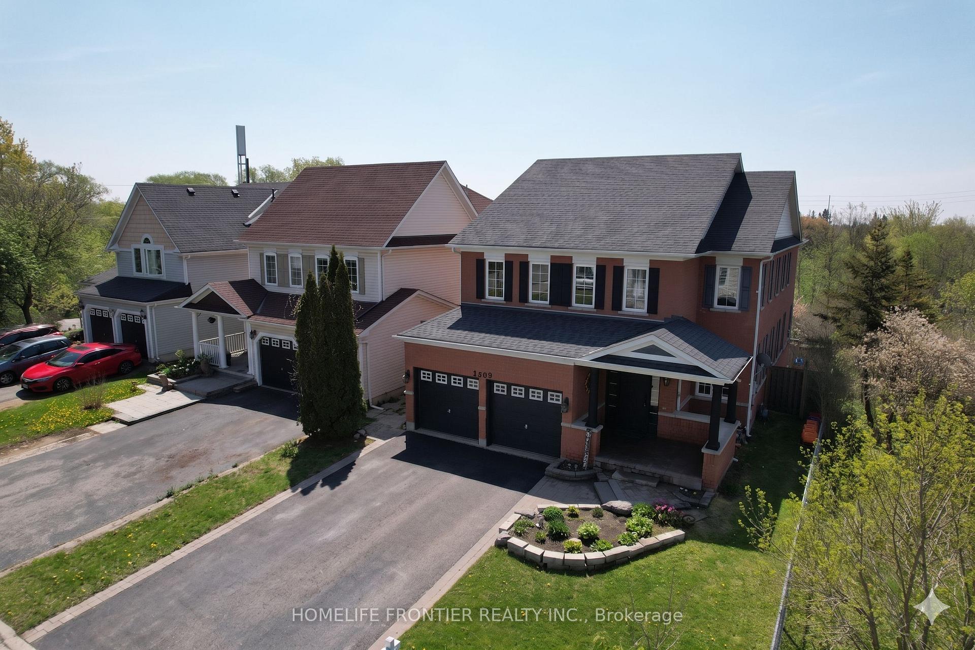 Photo 3 of 1509 Aldergrove Drive, Oshawa, Taunton — HOMEH