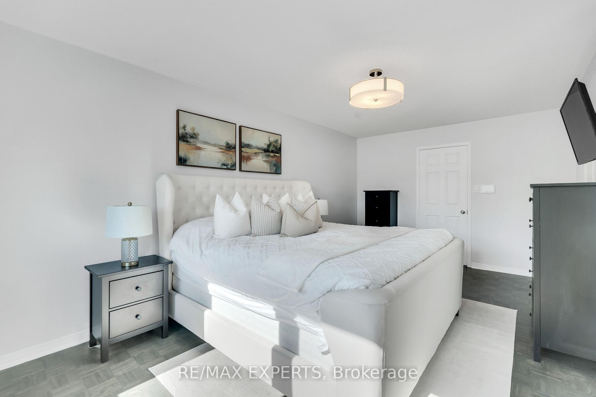 Photo 14 of 86 Humbershed Crescent, Caledon, Bolton West — HOMEH