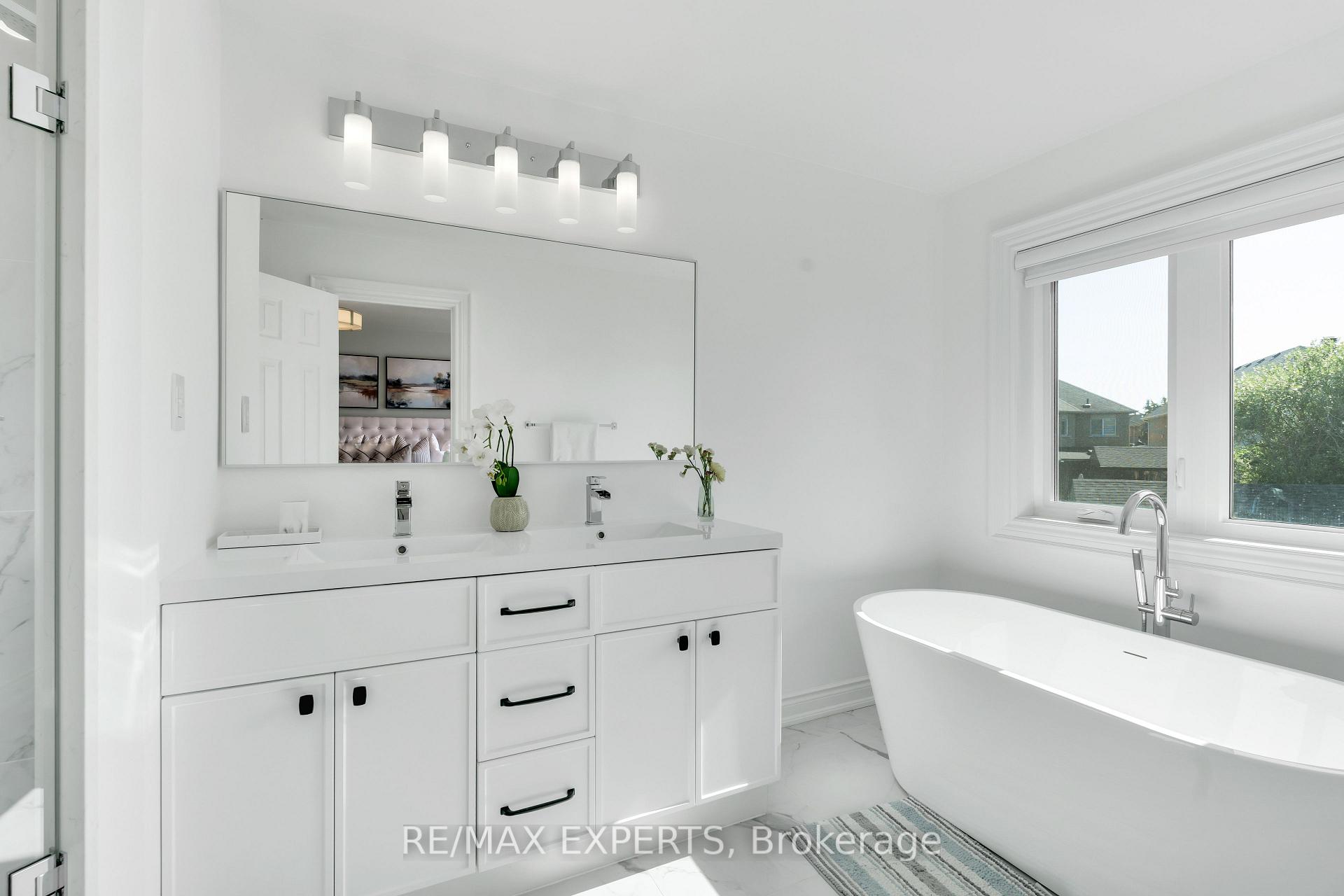 Photo 15 of 86 Humbershed Crescent, Caledon, Bolton West — HOMEH