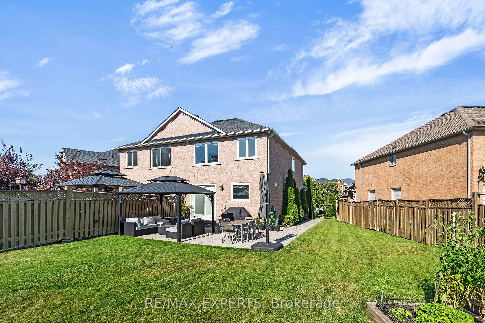 Photo 29 of 86 Humbershed Crescent, Caledon, Bolton West — HOMEH