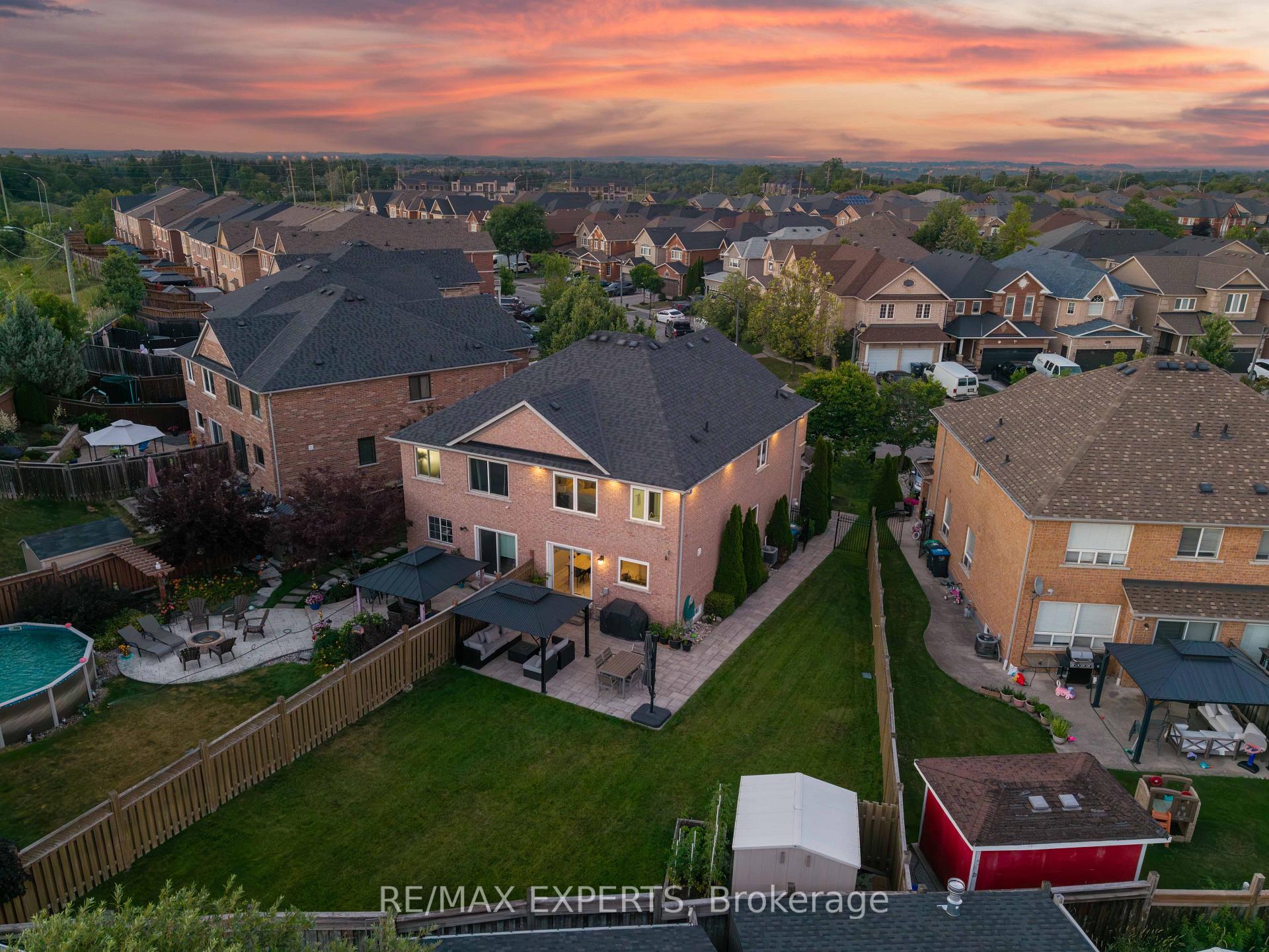 Photo 31 of 86 Humbershed Crescent, Caledon, Bolton West — HOMEH
