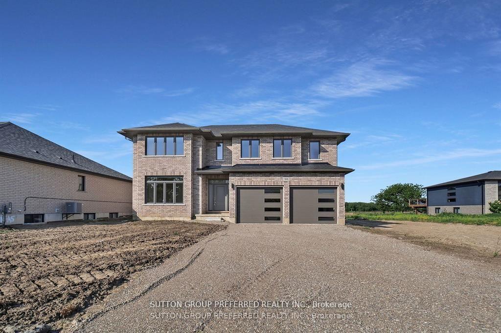 Photo of 186 Leitch Street