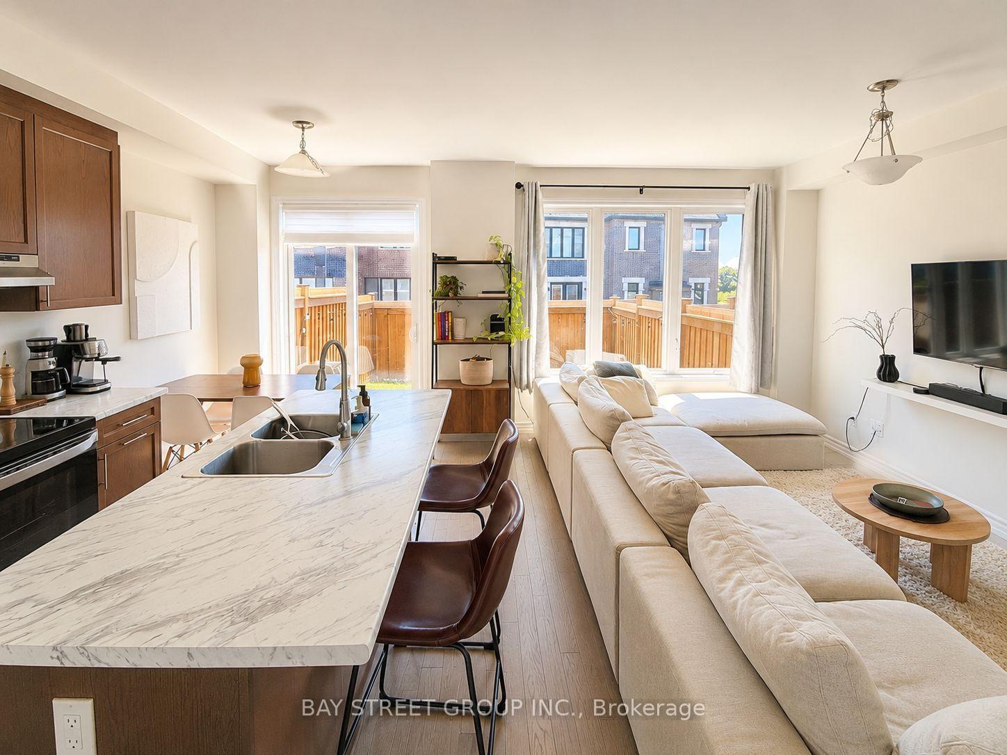 Photo 2 of 1130 Thompson Drive S, Oshawa, Kedron — HOMEH