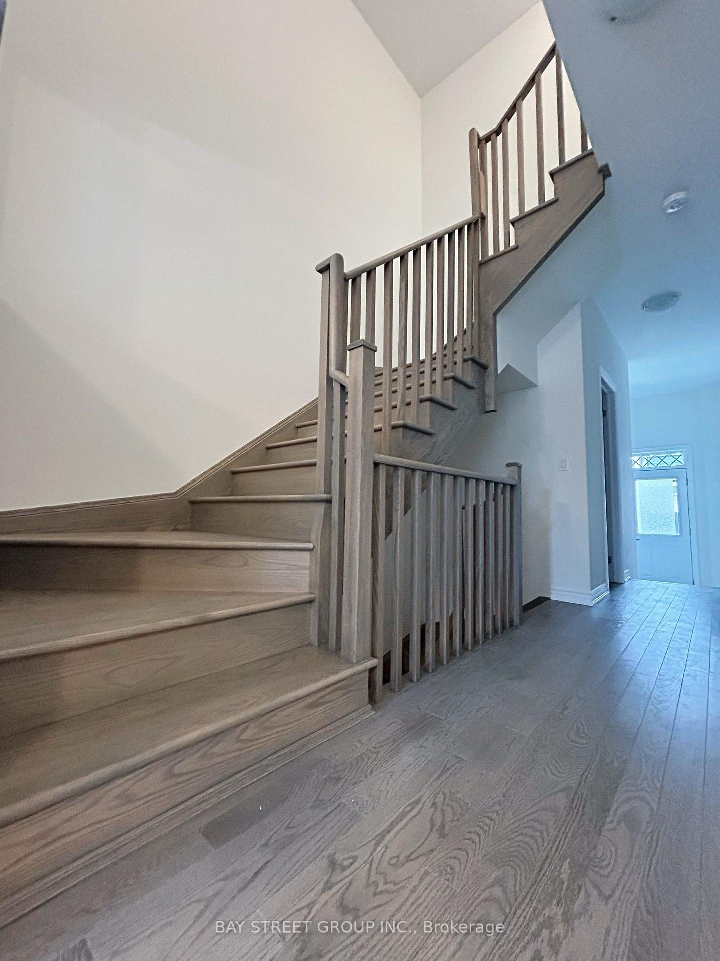 Photo 13 of 1130 Thompson Drive S, Oshawa, Kedron — HOMEH