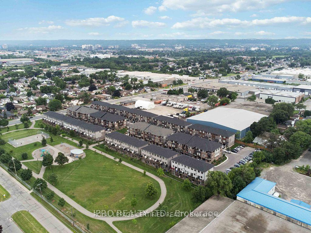 Photo 37 of Unit 33, 575 Woodward Avenue, Hamilton, Parkview — HOMEH