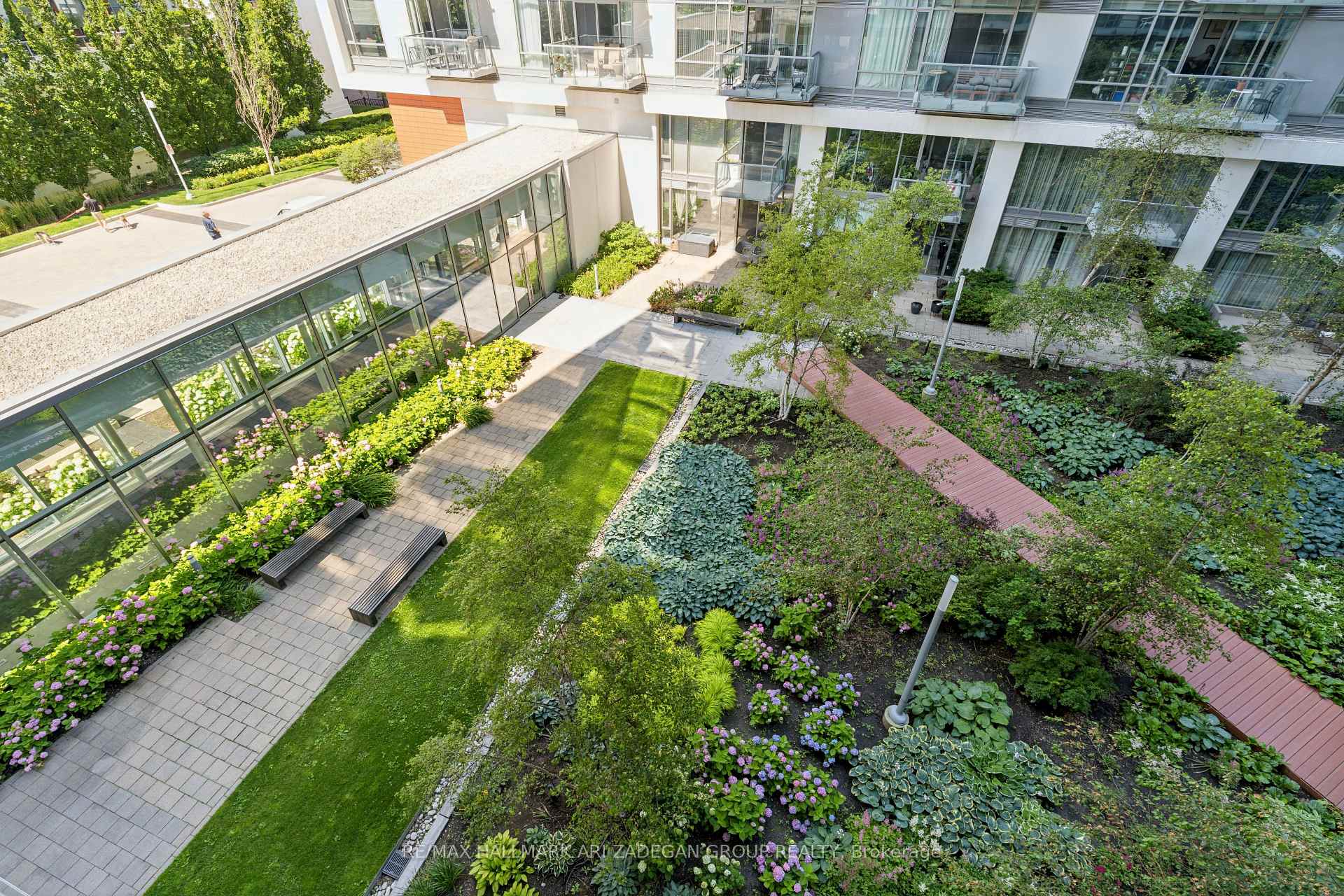 Photo 7 of Unit 430, 90 Stadium Road, Toronto, Niagara — HOMEH
