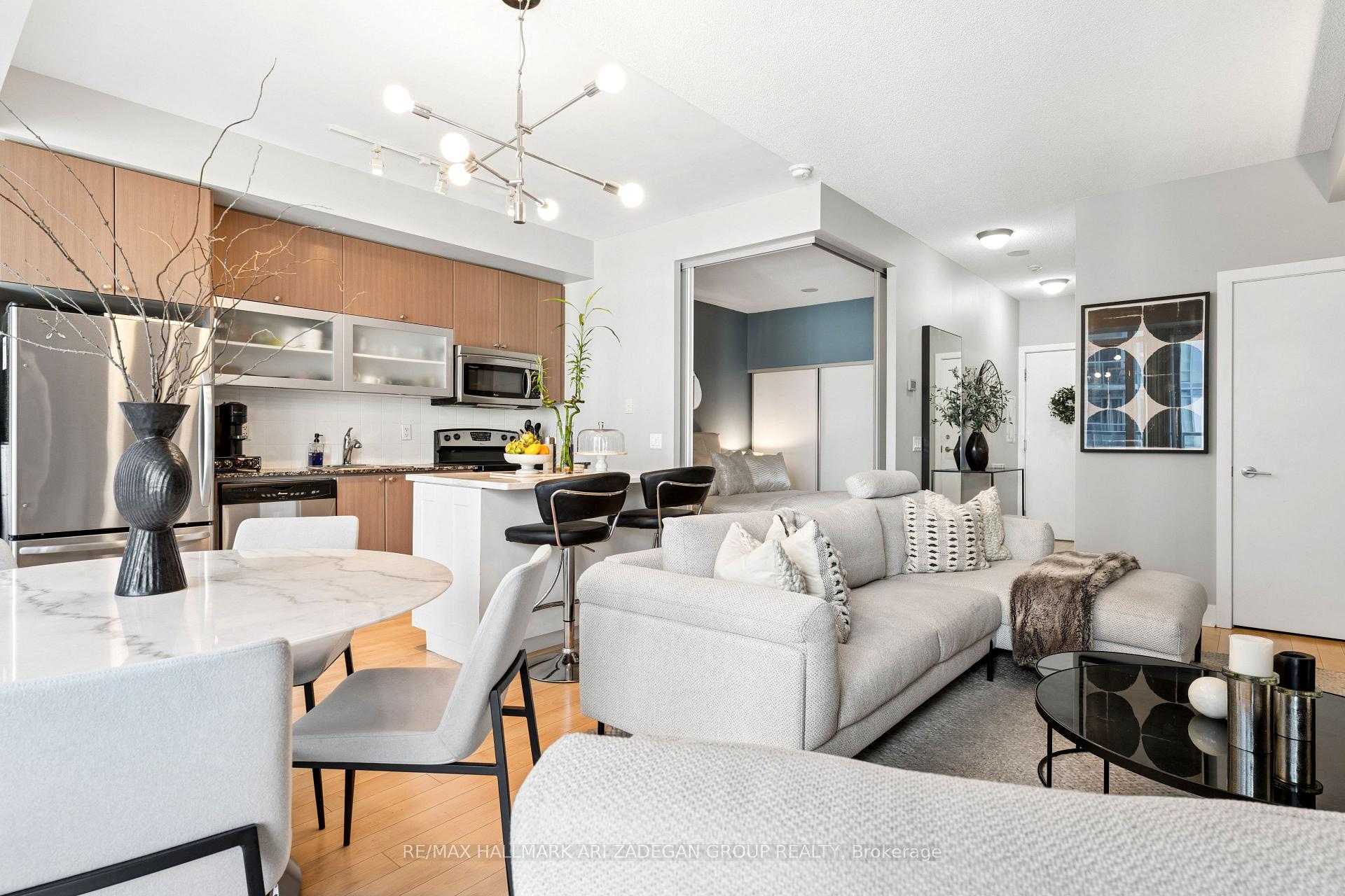 Photo 9 of Unit 430, 90 Stadium Road, Toronto, Niagara — HOMEH