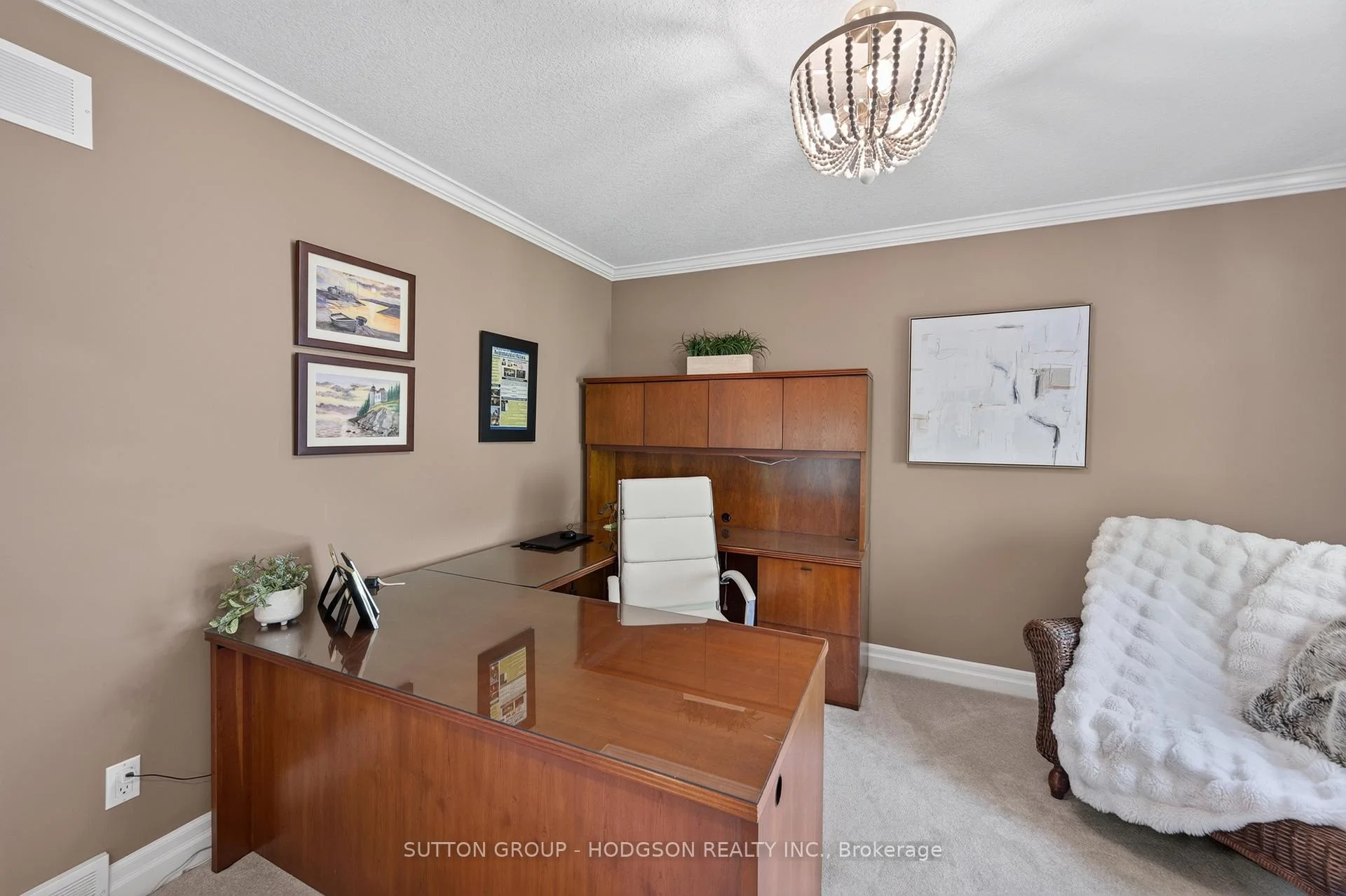 Photo 50 of 656 Robertson Place, London, South L — HOMEH