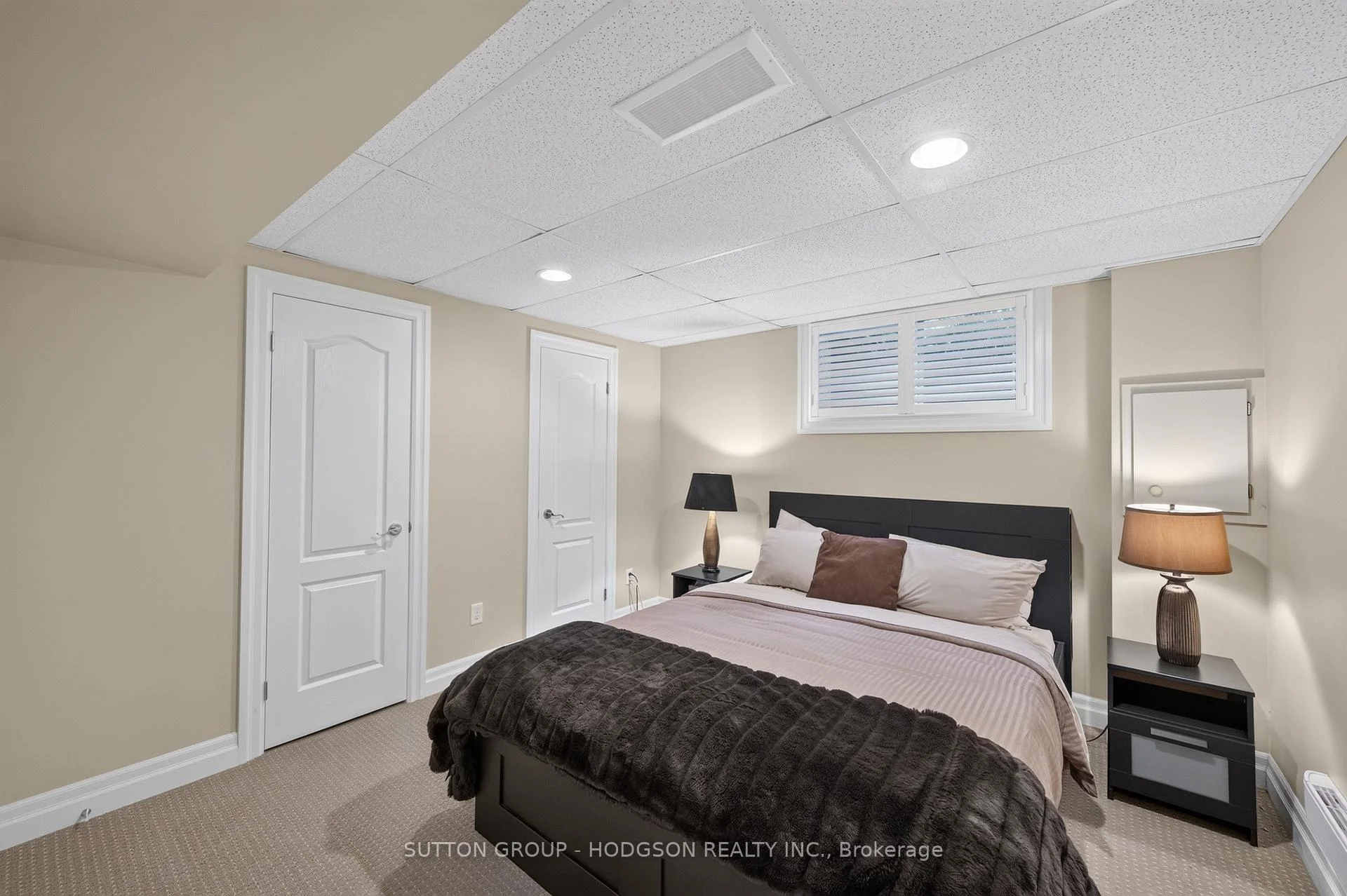 Photo 58 of 656 Robertson Place, London, South L — HOMEH