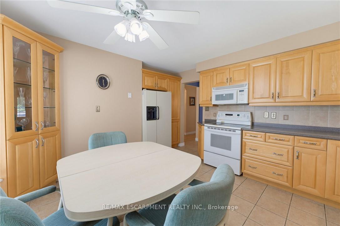 Photo 17 of 59 Forestview Drive, Hamilton, Cootes Paradise — HOMEH