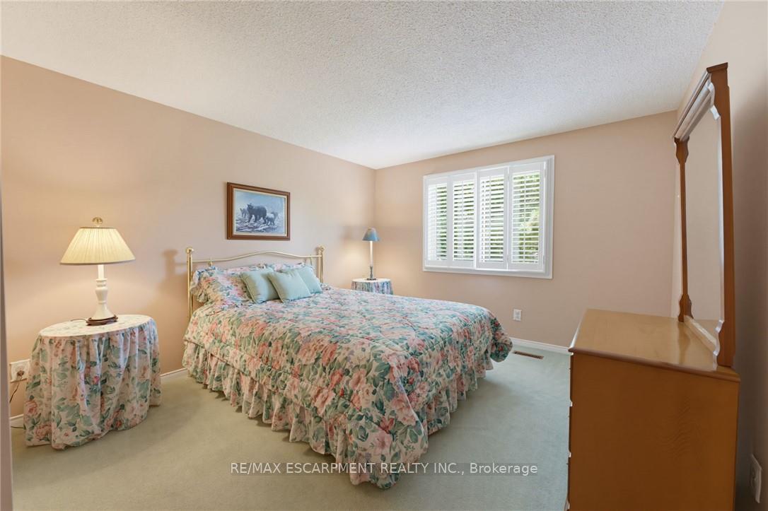 Photo 24 of 59 Forestview Drive, Hamilton, Cootes Paradise — HOMEH