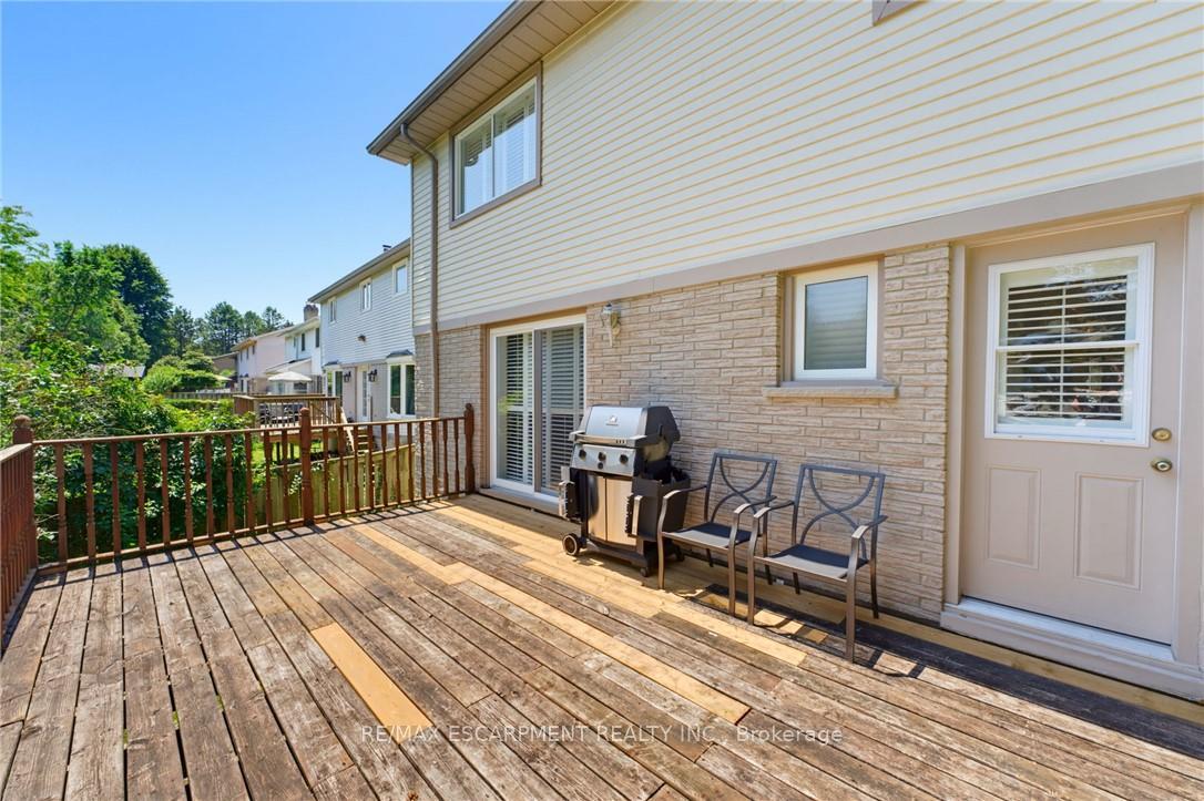 Photo 35 of 59 Forestview Drive, Hamilton, Cootes Paradise — HOMEH