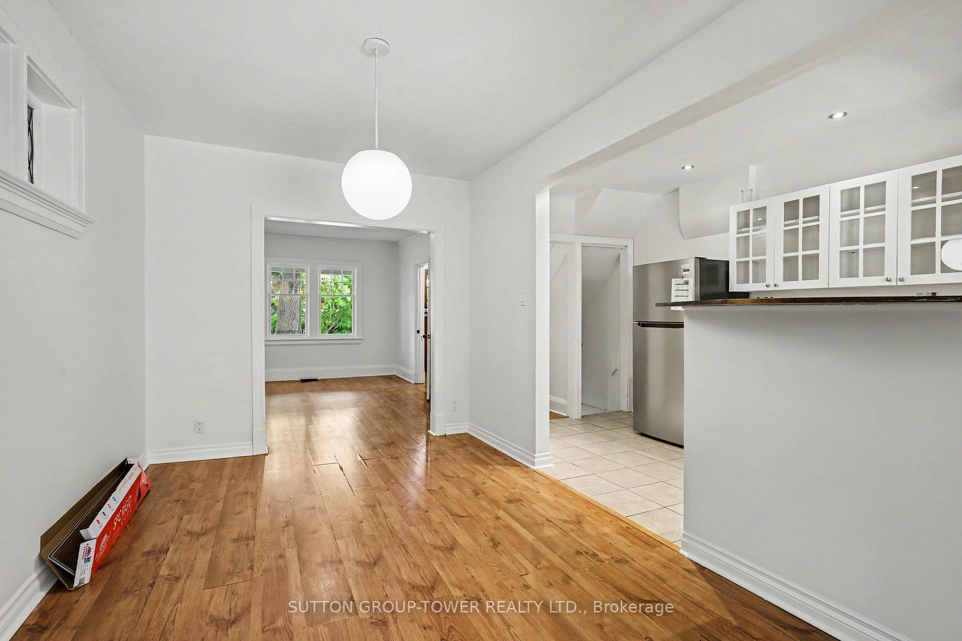 Photo 9 of 118 Castlefield Avenue, Toronto, Yonge-Eglinton — HOMEH