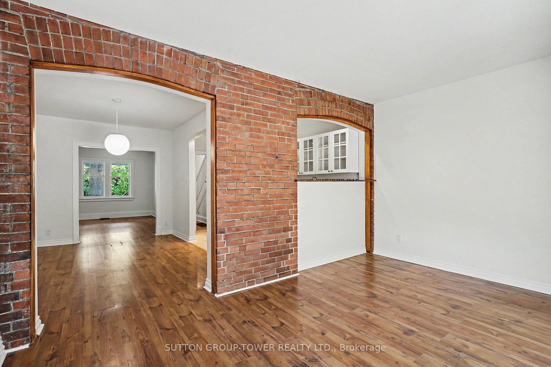 Photo 11 of 118 Castlefield Avenue, Toronto, Yonge-Eglinton — HOMEH