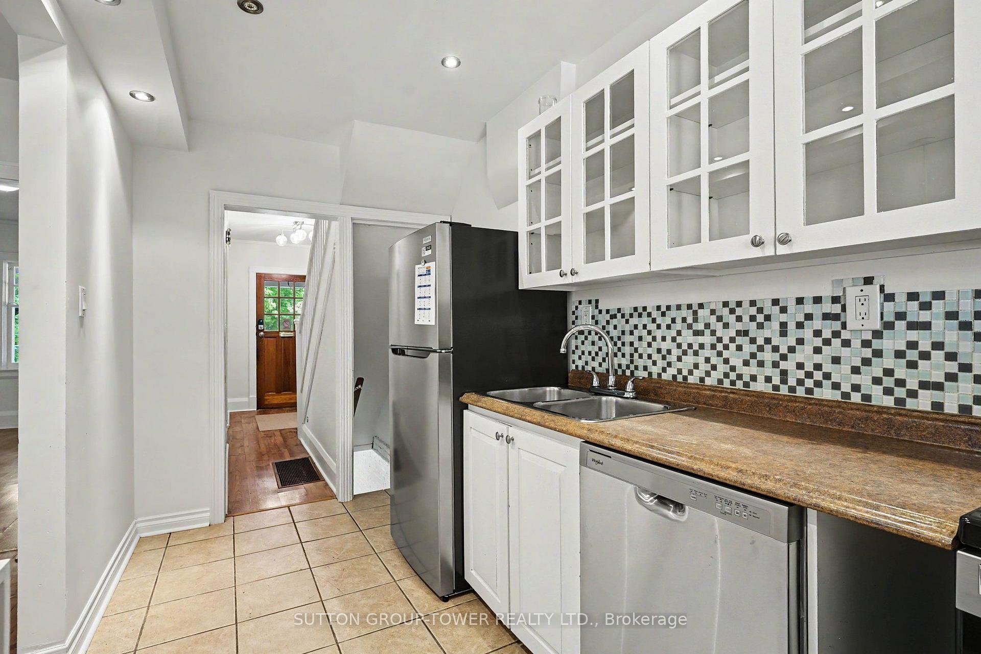 Photo 14 of 118 Castlefield Avenue, Toronto, Yonge-Eglinton — HOMEH