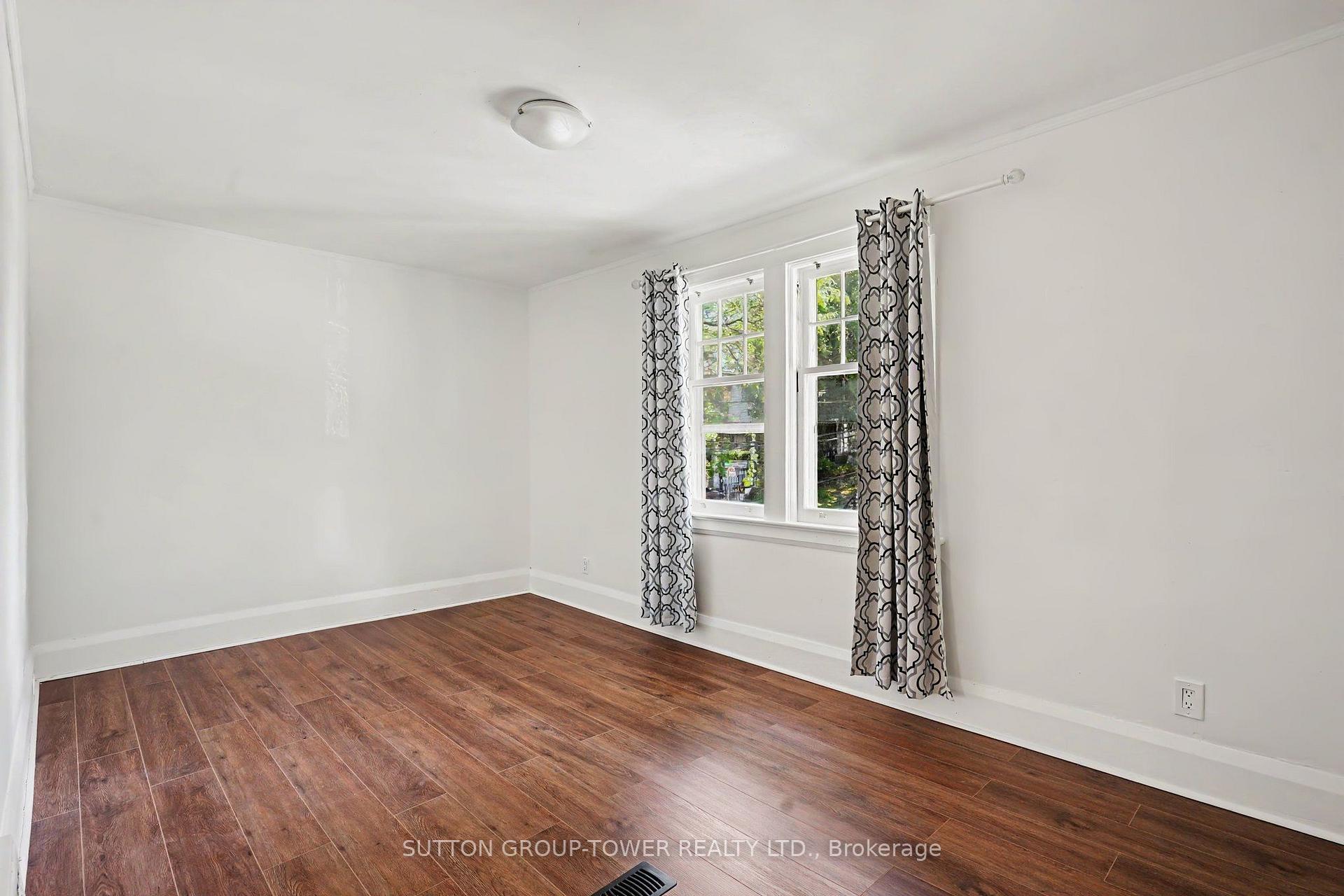 Photo 18 of 118 Castlefield Avenue, Toronto, Yonge-Eglinton — HOMEH