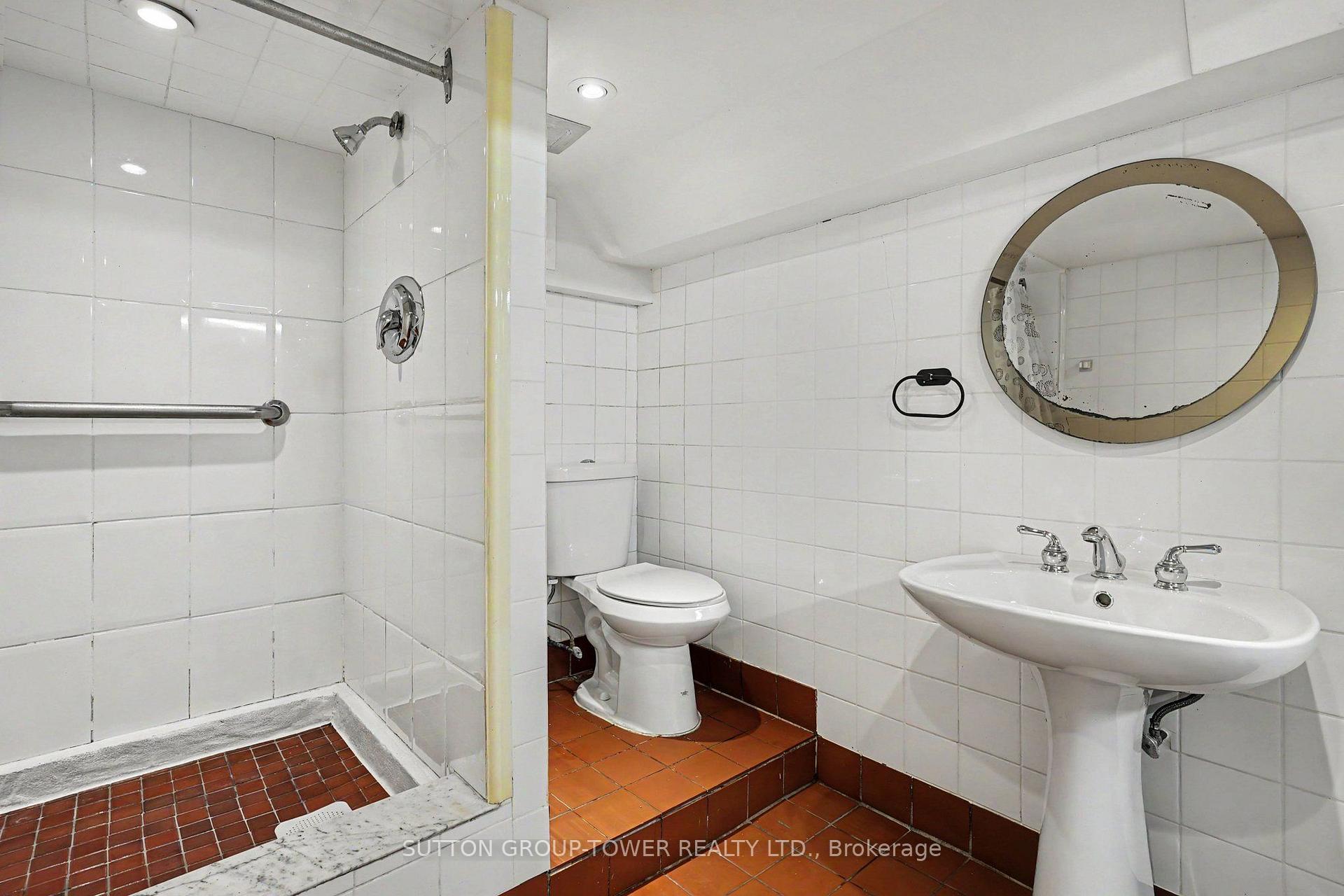 Photo 25 of 118 Castlefield Avenue, Toronto, Yonge-Eglinton — HOMEH