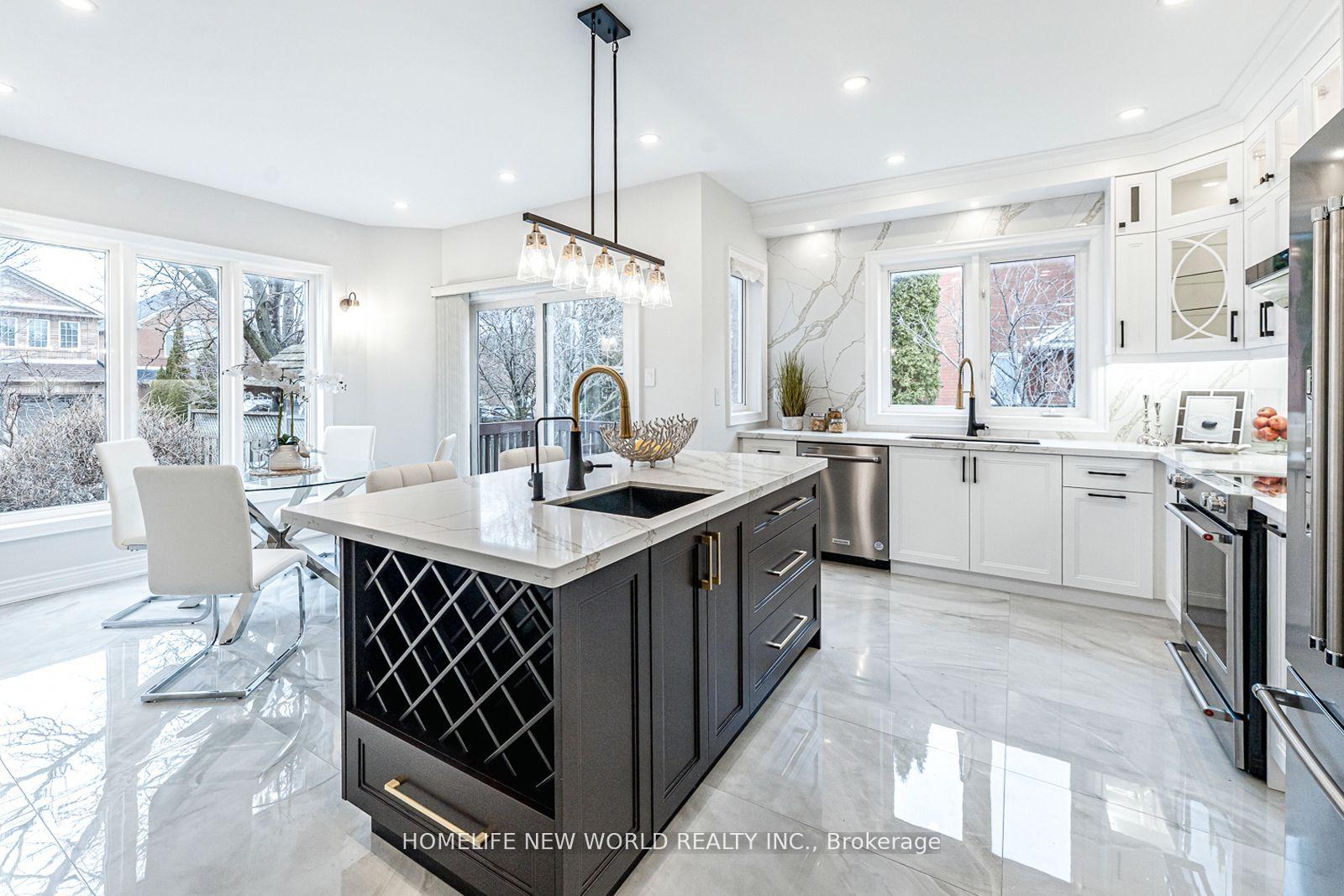 Photo 9 of 11 Fortune Crescent, Richmond Hill, Rouge Woods — HOMEH