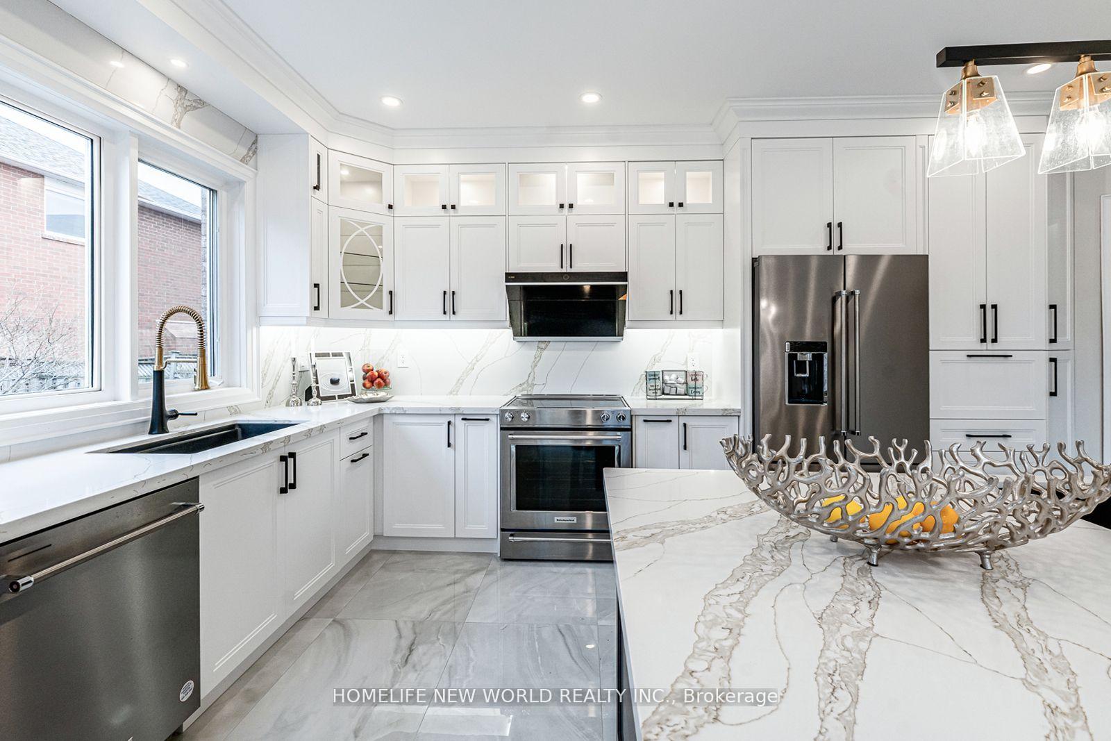 Photo 10 of 11 Fortune Crescent, Richmond Hill, Rouge Woods — HOMEH