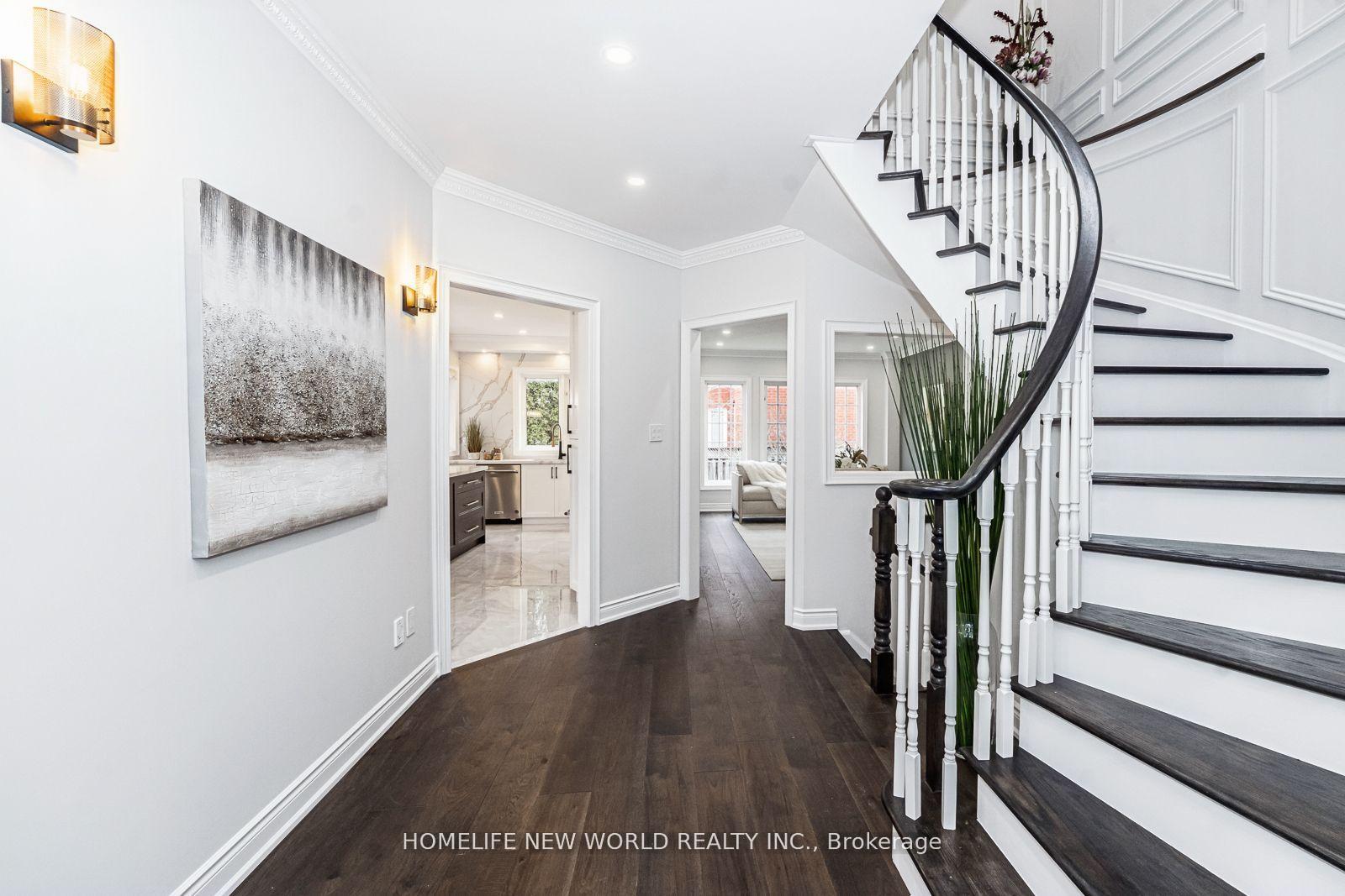 Photo 17 of 11 Fortune Crescent, Richmond Hill, Rouge Woods — HOMEH
