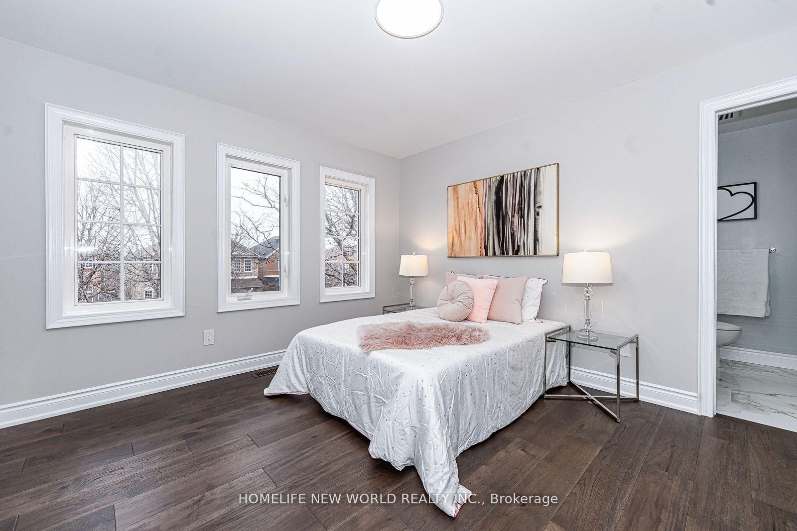 Photo 24 of 11 Fortune Crescent, Richmond Hill, Rouge Woods — HOMEH