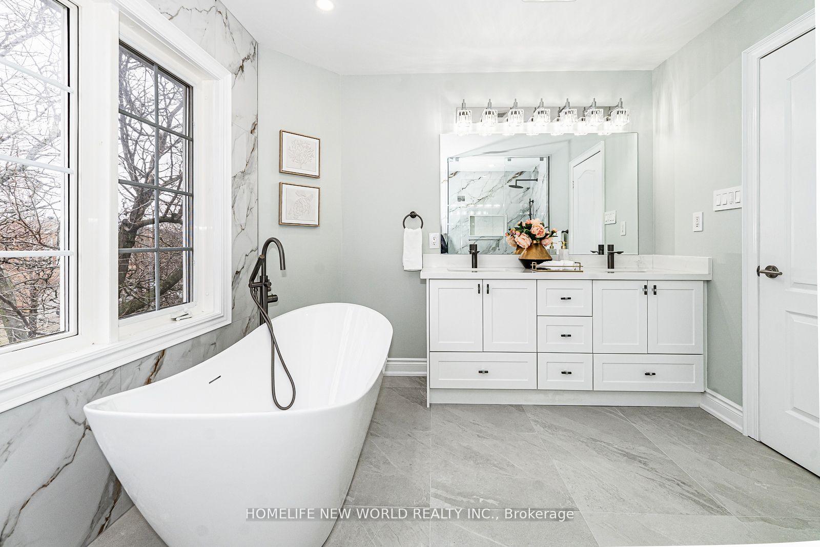 Photo 31 of 11 Fortune Crescent, Richmond Hill, Rouge Woods — HOMEH