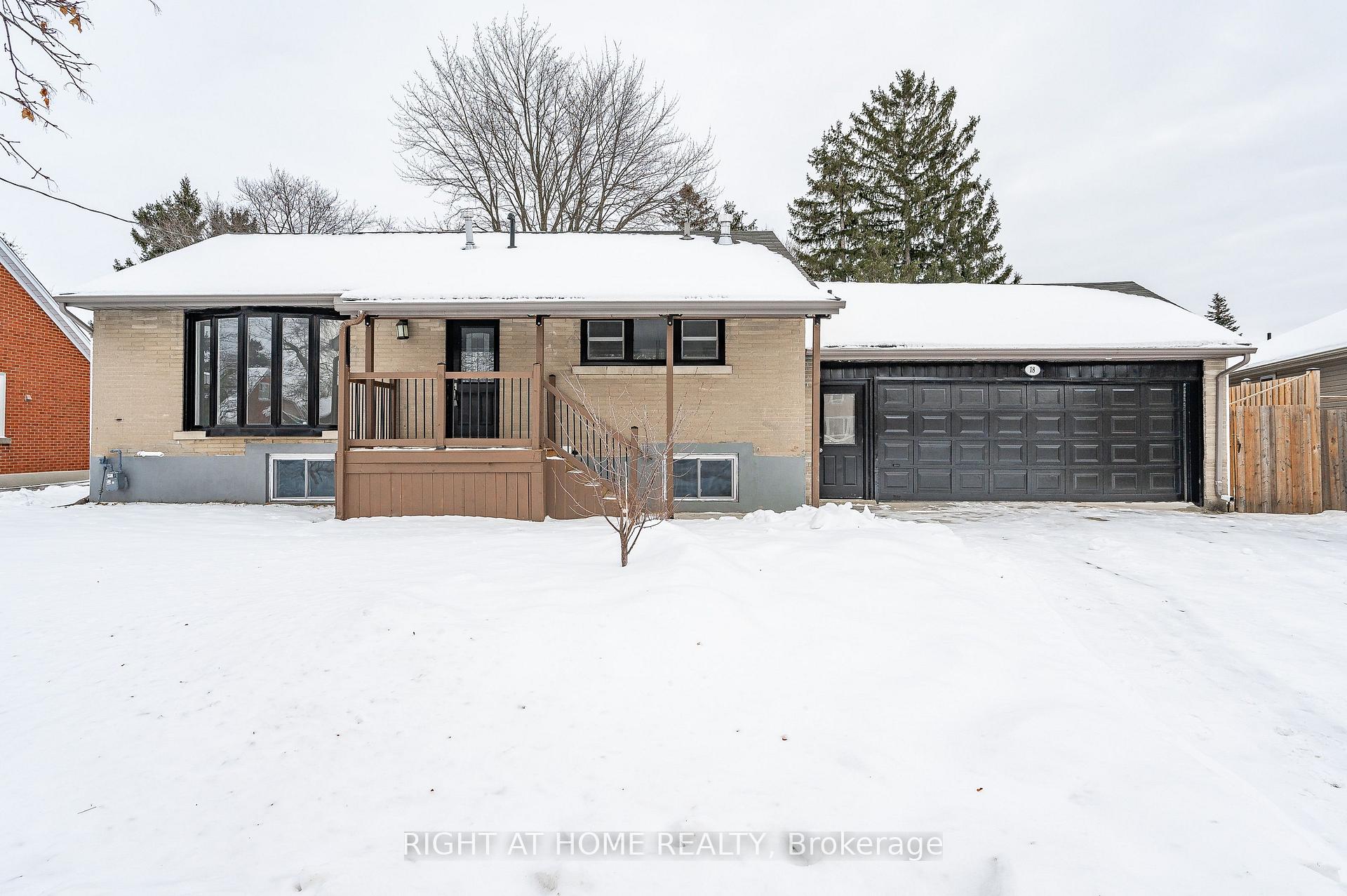 Photo 2 of 18 Ridgewood Avenue, Kitchener, Uptown Waterloo/North Ward — HOMEH
