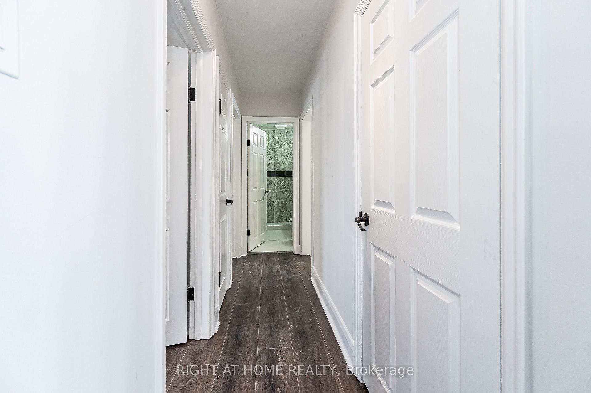 Photo 16 of 18 Ridgewood Avenue, Kitchener, Uptown Waterloo/North Ward — HOMEH
