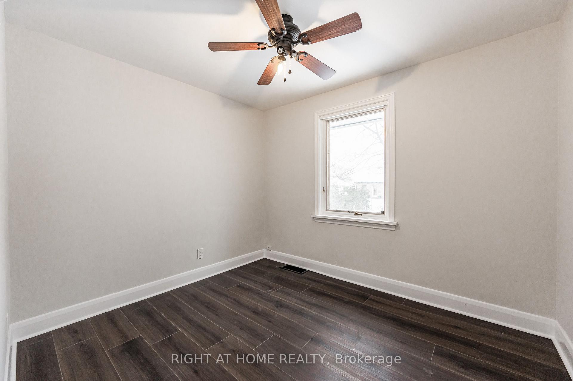 Photo 22 of 18 Ridgewood Avenue, Kitchener, Uptown Waterloo/North Ward — HOMEH
