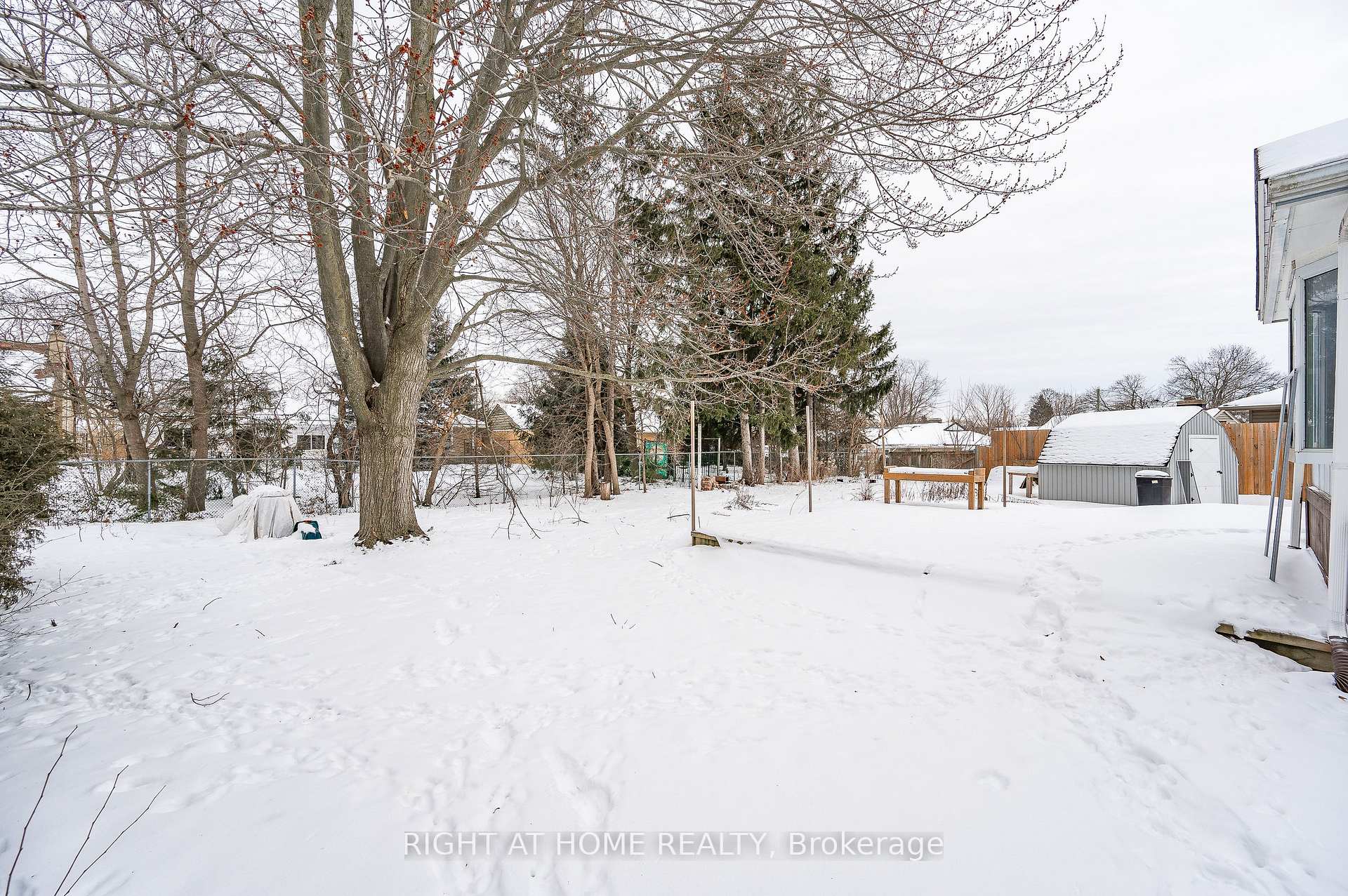 Photo 30 of 18 Ridgewood Avenue, Kitchener, Uptown Waterloo/North Ward — HOMEH