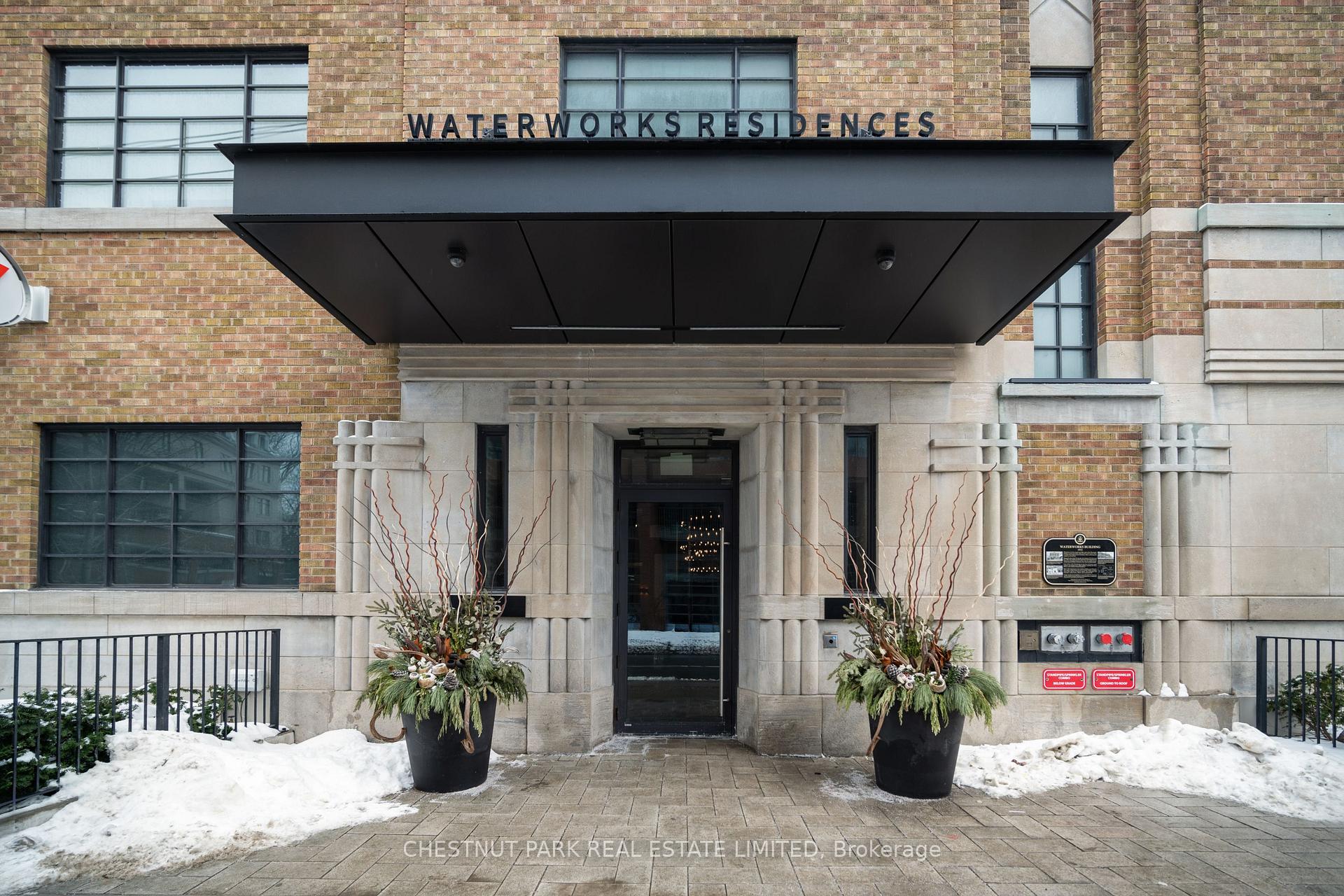 Front of Unit 1216, 505 Richmond Street W