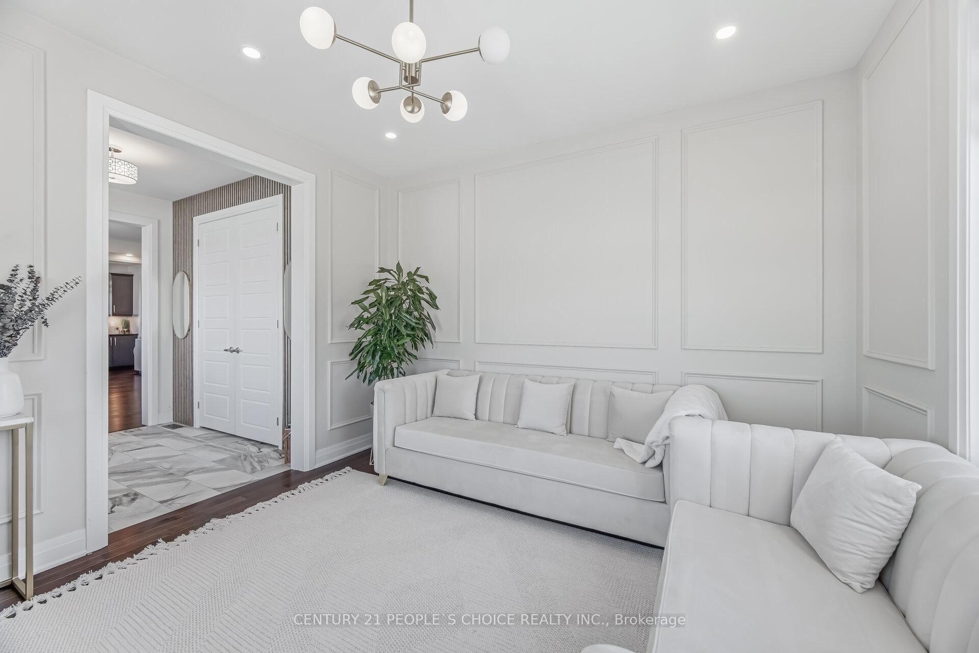 Photo 5 of Unit Upper, 744 Kennedy Circle W, Milton, Cobban — HOMEH