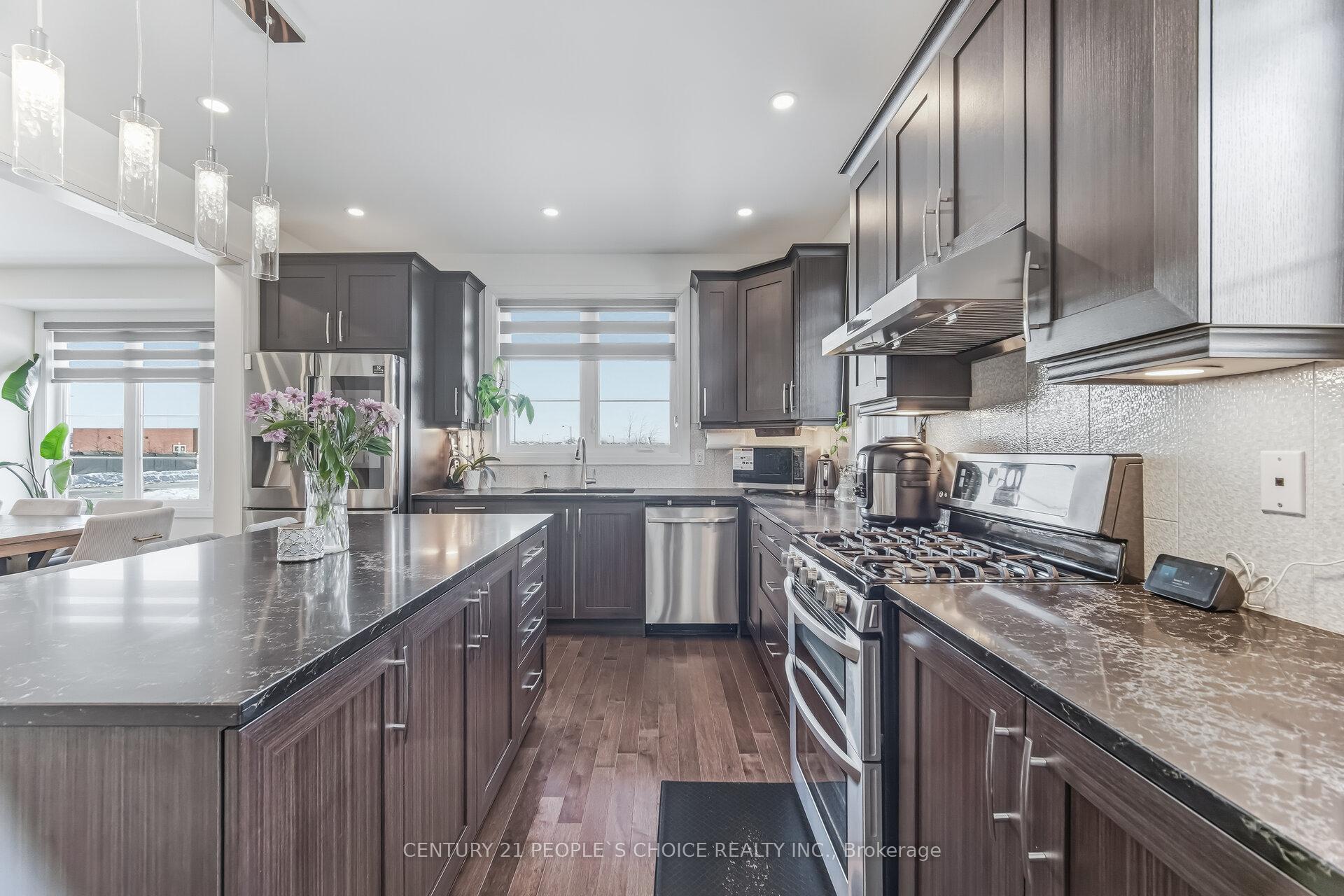 Photo 12 of Unit Upper, 744 Kennedy Circle W, Milton, Cobban — HOMEH