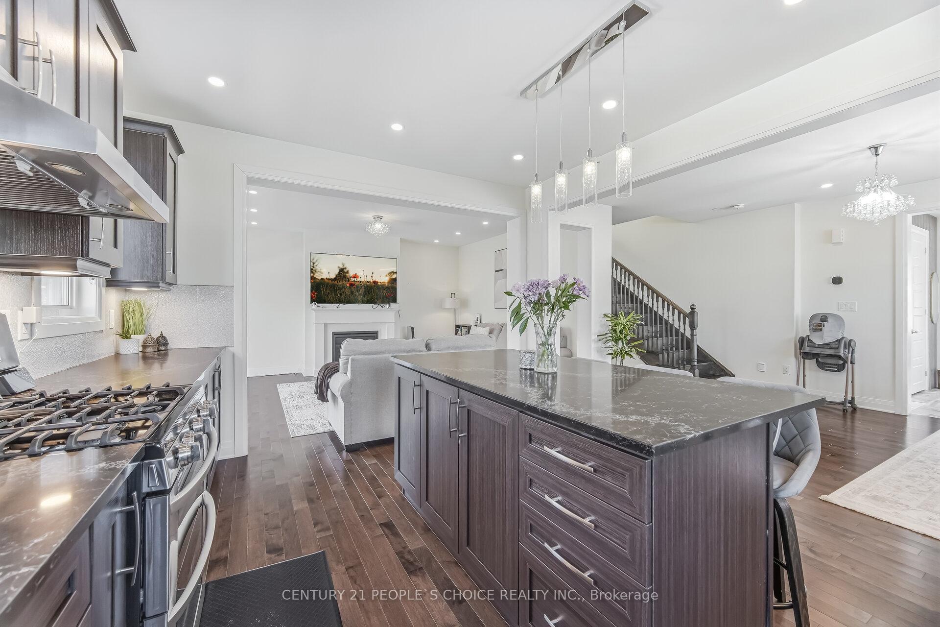 Photo 14 of Unit Upper, 744 Kennedy Circle W, Milton, Cobban — HOMEH