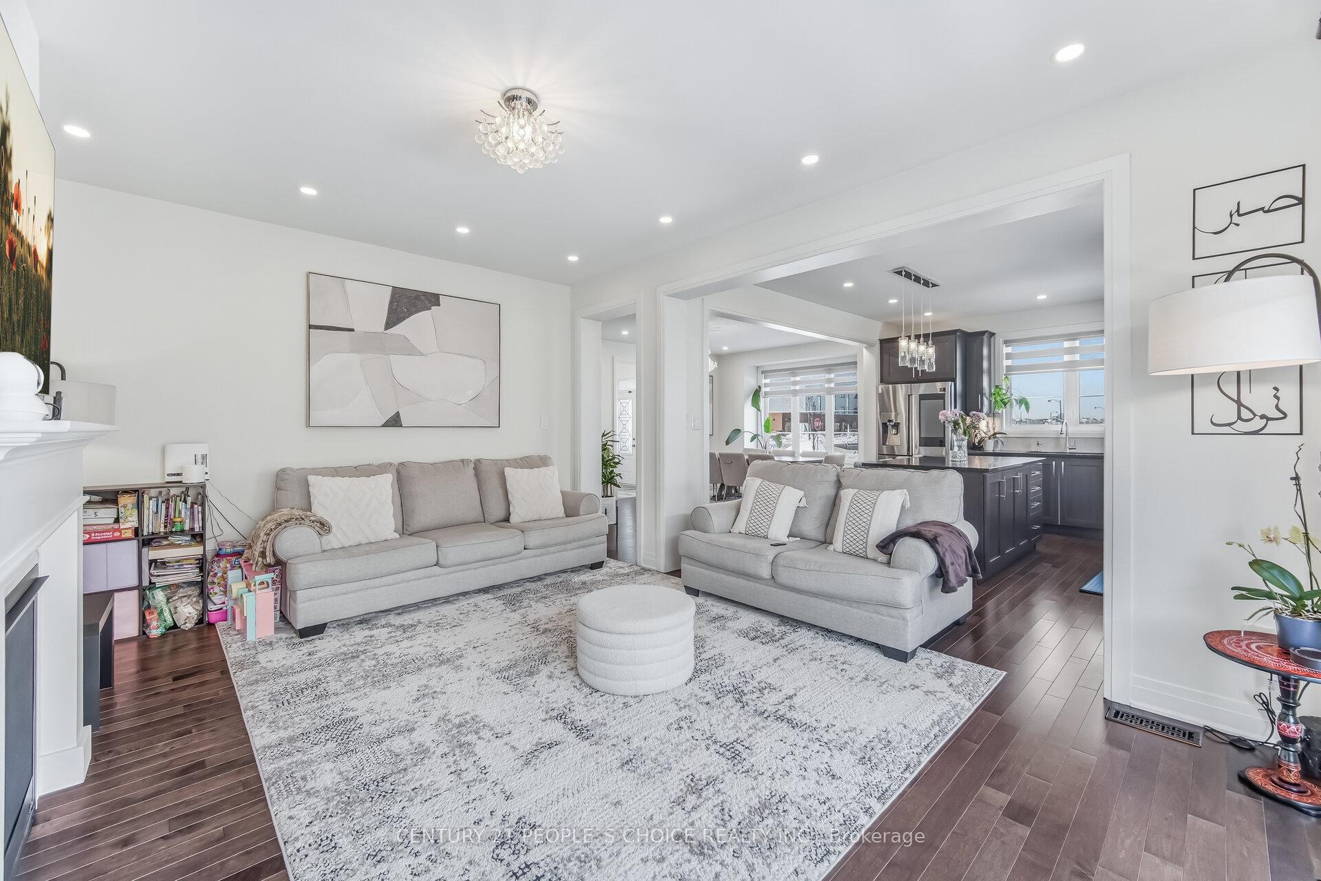 Photo 15 of Unit Upper, 744 Kennedy Circle W, Milton, Cobban — HOMEH