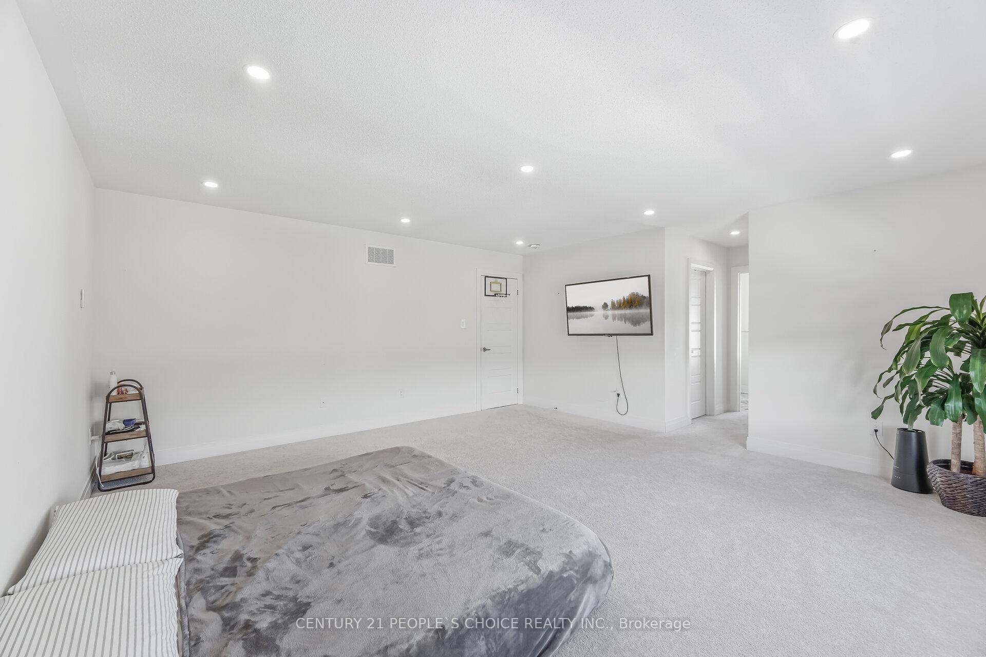 Photo 21 of Unit Upper, 744 Kennedy Circle W, Milton, Cobban — HOMEH