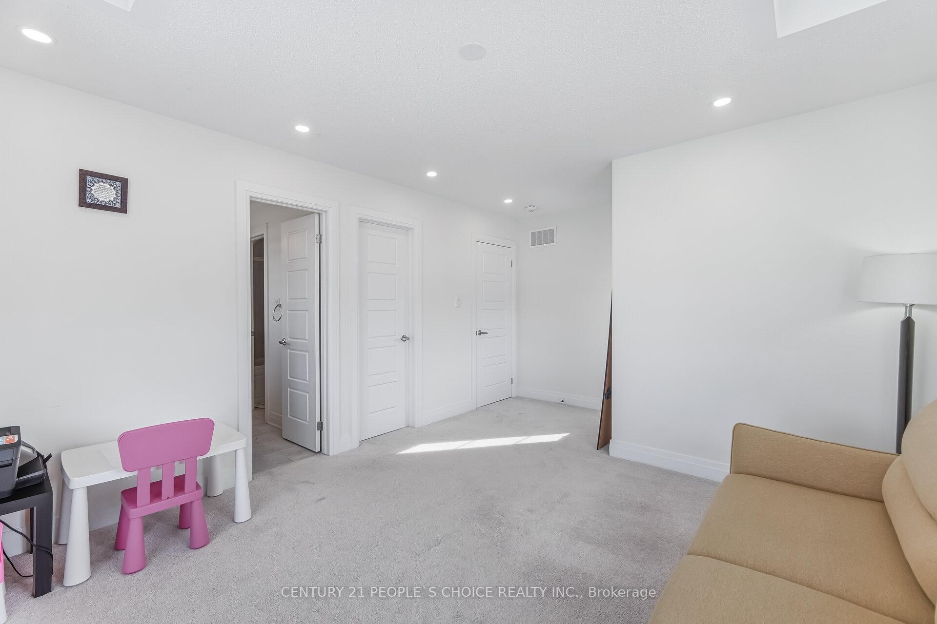 Photo 32 of Unit Upper, 744 Kennedy Circle W, Milton, Cobban — HOMEH