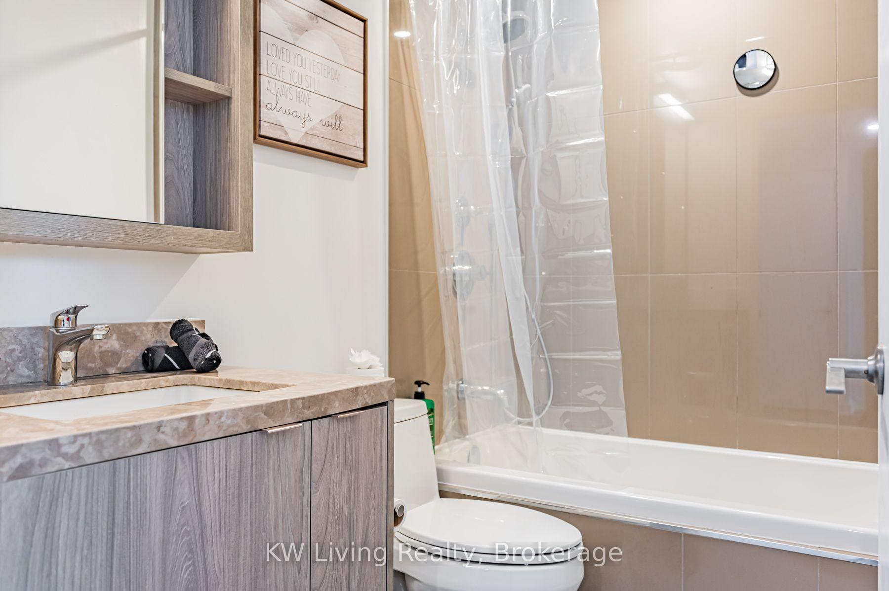 Photo 19 of Unit 819, 115 Blue Jays Way, Toronto, Waterfront Communities — HOMEH