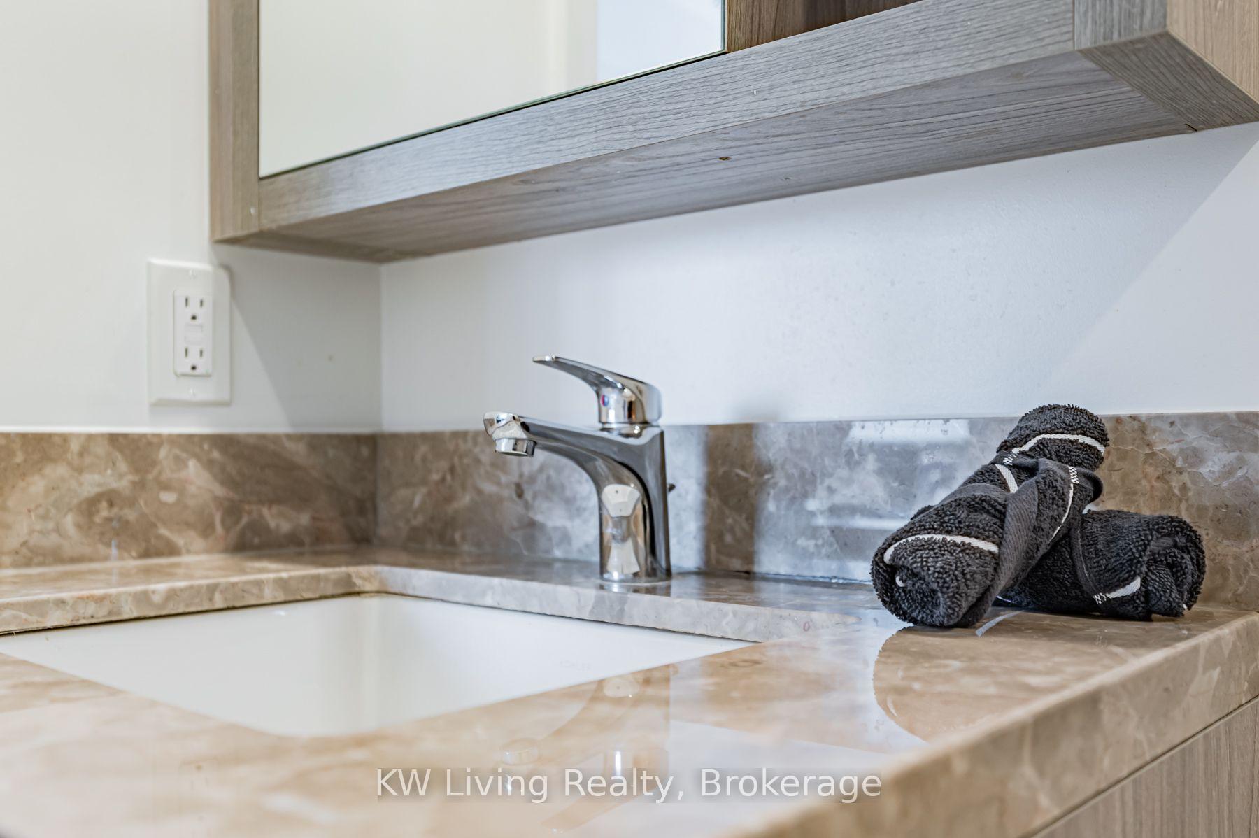 Photo 20 of Unit 819, 115 Blue Jays Way, Toronto, Waterfront Communities — HOMEH