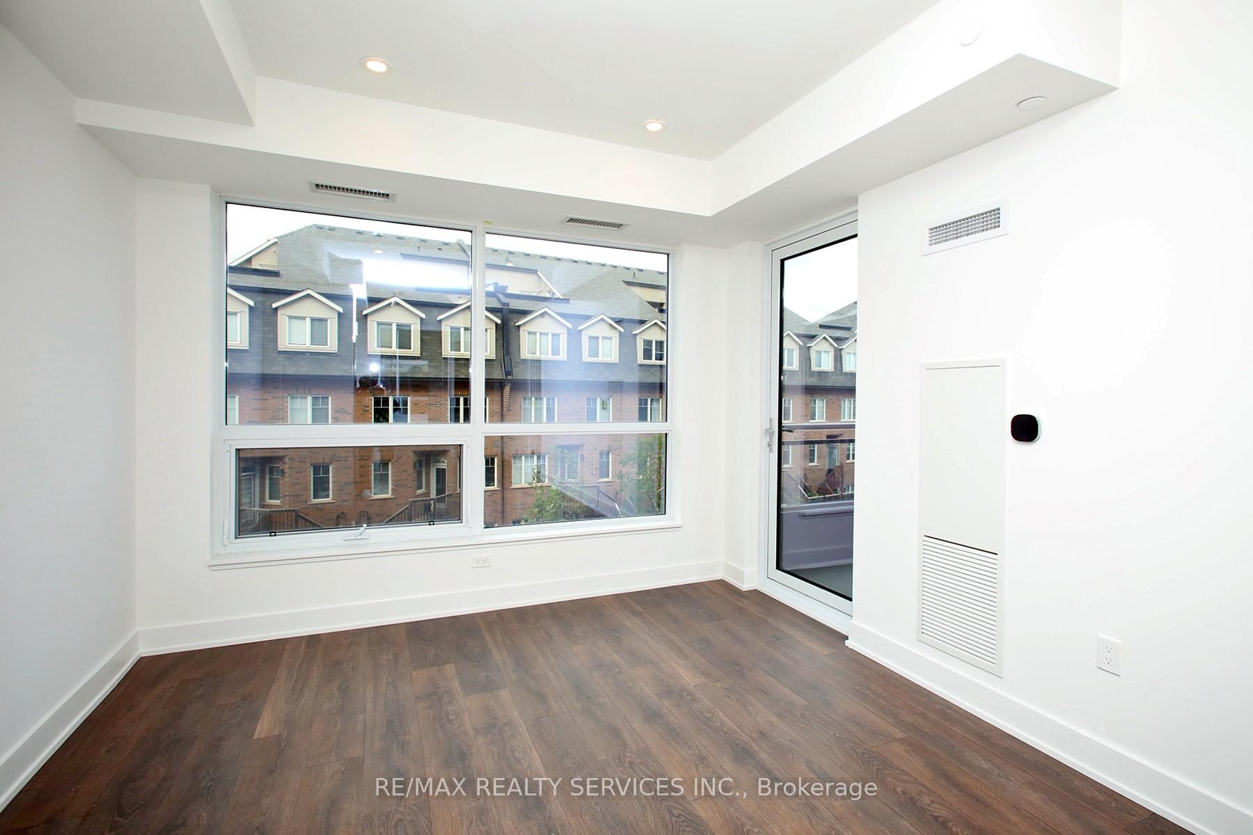 Photo 7 of Unit 312, 2343 Khalsa Gate, Oakville, Westmount — HOMEH
