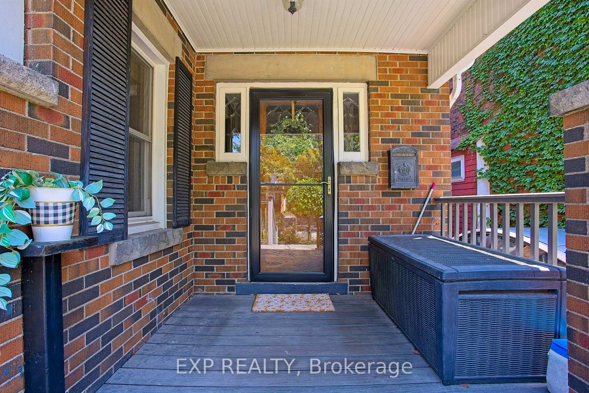 Photo 5 of 32 Dalewood Crescent, Hamilton, Westdale — HOMEH